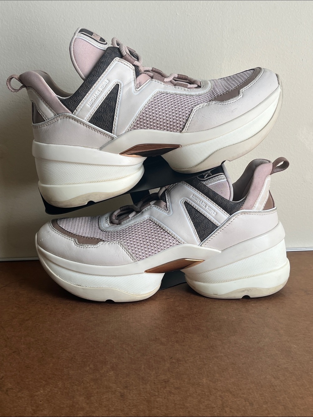 Michael Kors Olympia Chunky Women’s Light Pink/White Platform Trainers Sneakers